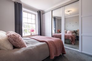 Bedroom- click for photo gallery